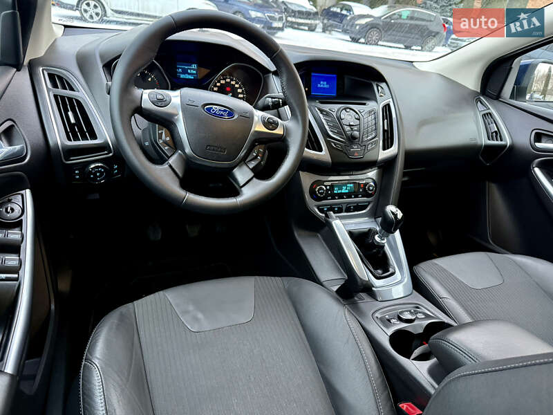 Хэтчбек Ford Focus 2012 в Ровно