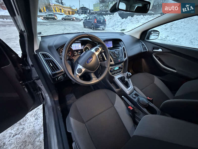 Универсал Ford Focus 2011 в Ровно