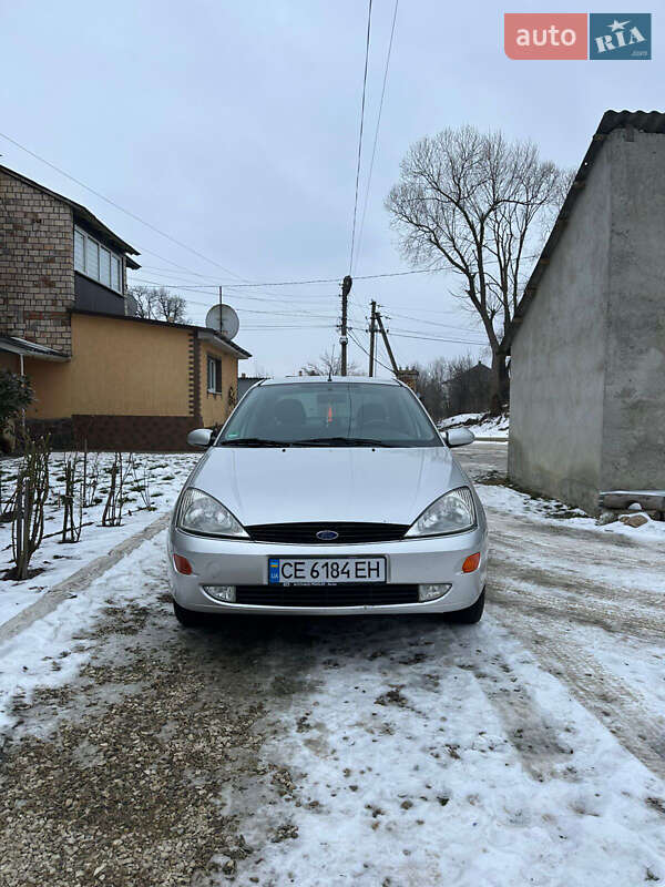 Ford Focus 2000