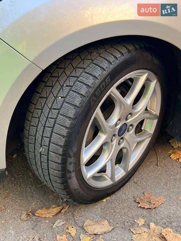 Хетчбек Ford Focus 2015 в Одесі