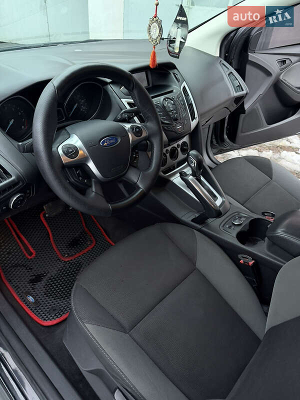 Седан Ford Focus 2013 в Стрые
