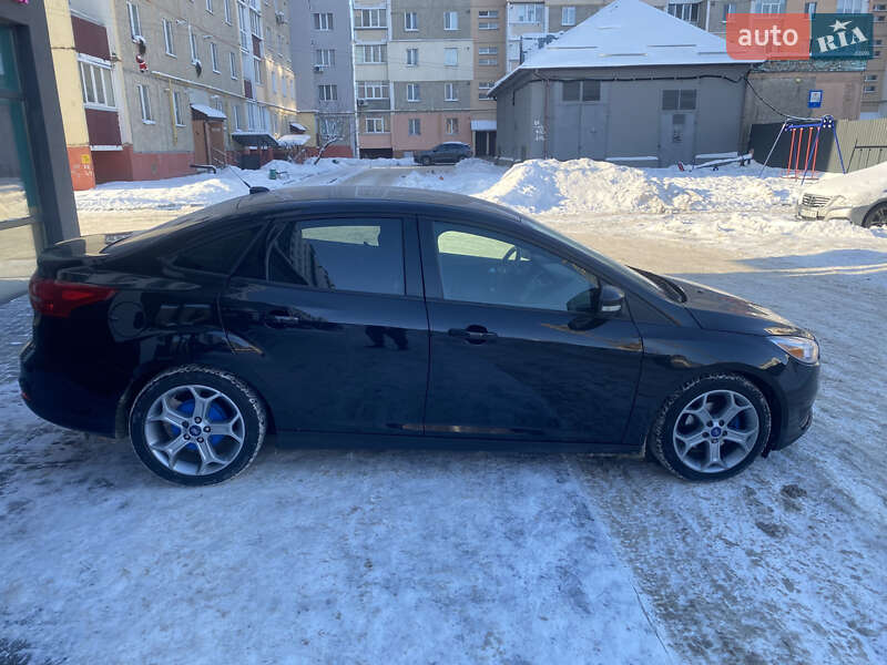 Седан Ford Focus 2015 в Чернігові