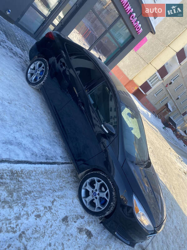 Седан Ford Focus 2015 в Чернігові