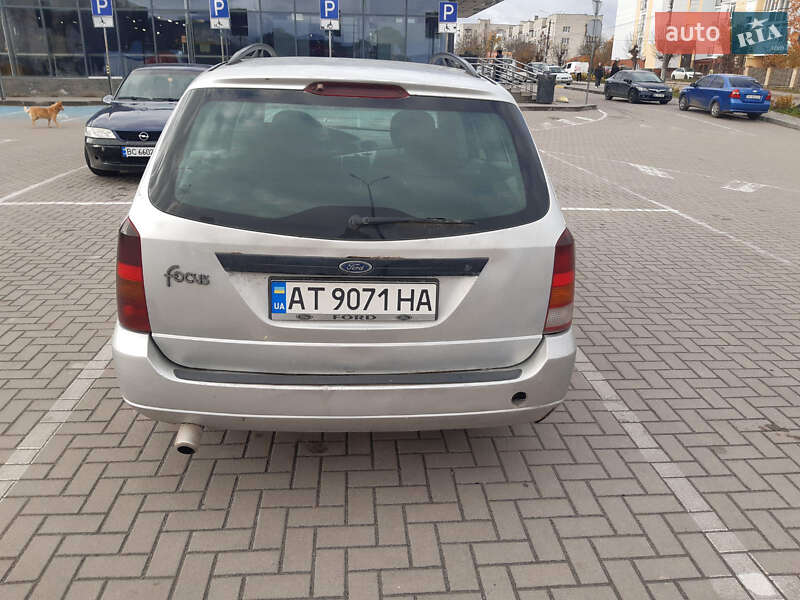 Универсал Ford Focus 2000 в Золочеве