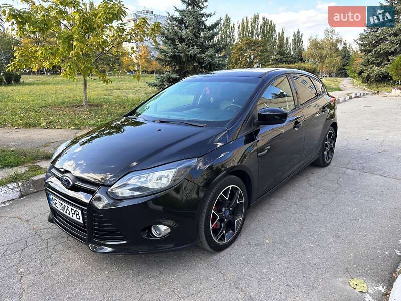Хэтчбек Ford Focus 2012 в Запорожье