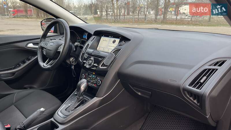 Хэтчбек Ford Focus 2017 в Николаеве