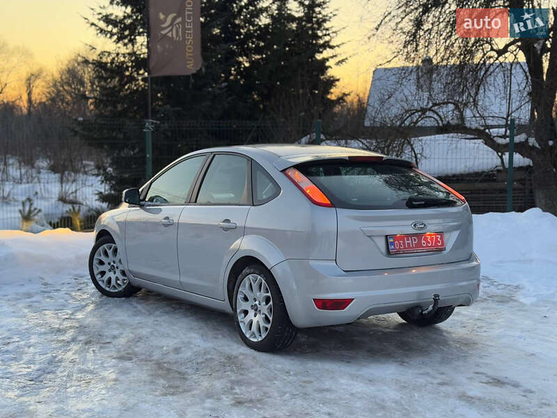 Хетчбек Ford Focus 2010 в Дрогобичі