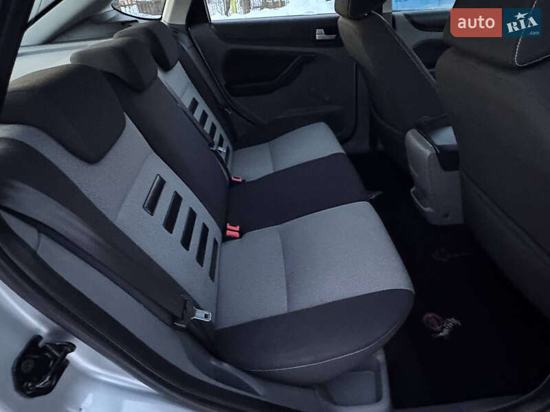 Хетчбек Ford Focus 2010 в Дрогобичі