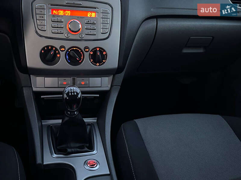 Хетчбек Ford Focus 2010 в Дрогобичі