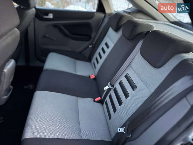 Хетчбек Ford Focus 2010 в Дрогобичі