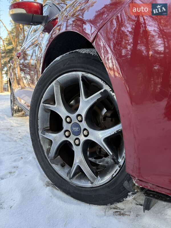 Седан Ford Focus 2014 в Сумах