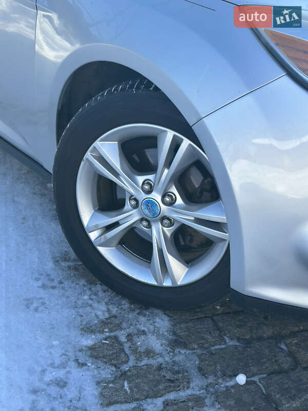 Хетчбек Ford Focus 2012 в Калуші фото 3 Хетчбек Ford Focus 2012 в Калуші