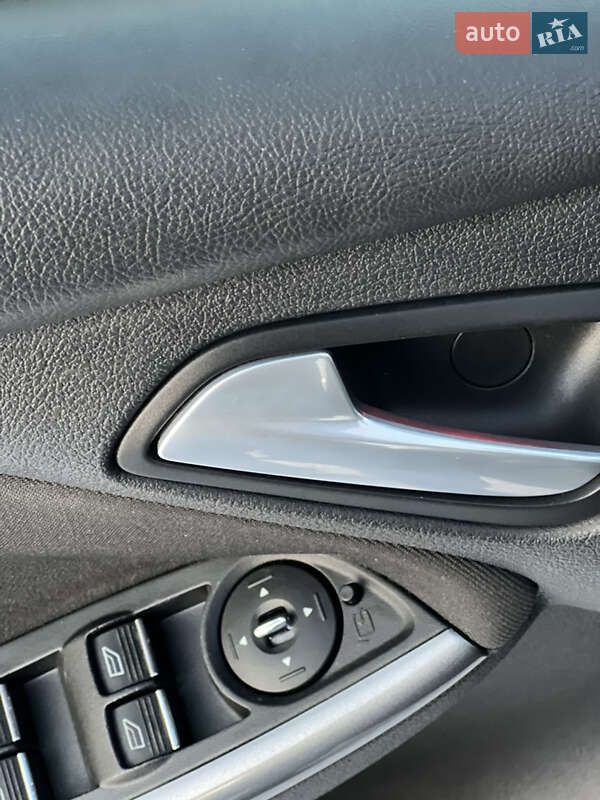 Хетчбек Ford Focus 2012 в Стрию