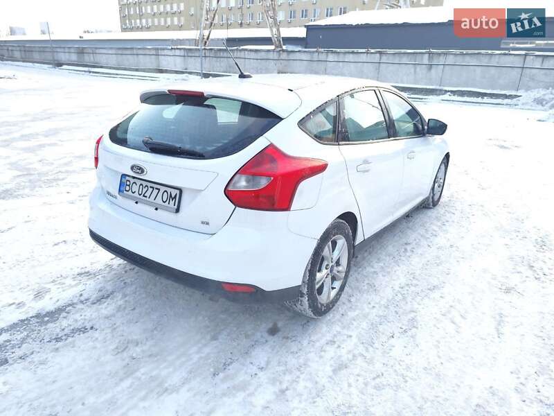 Хэтчбек Ford Focus 2014 в Киеве фото 3 Хэтчбек Ford Focus 2014 в Киеве