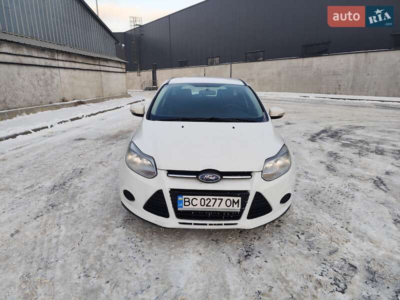 Хэтчбек Ford Focus 2014 в Киеве фото 8 Хэтчбек Ford Focus 2014 в Киеве