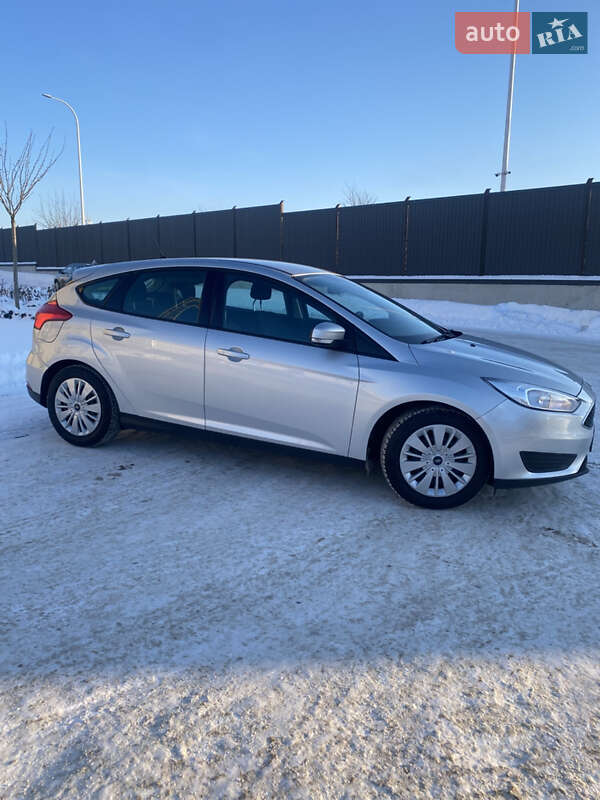 Хэтчбек Ford Focus 2018 в Луцке фото 16 Хэтчбек Ford Focus 2018 в Луцке