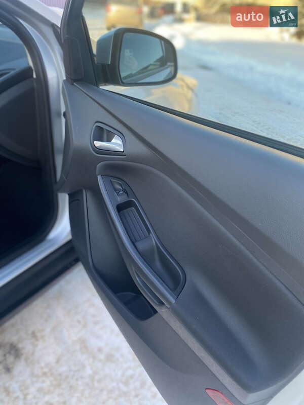 Хэтчбек Ford Focus 2018 в Луцке фото 32 Хэтчбек Ford Focus 2018 в Луцке