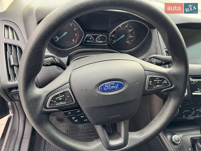 Седан Ford Focus 2017 в Киеве фото 14 Седан Ford Focus 2017 в Киеве