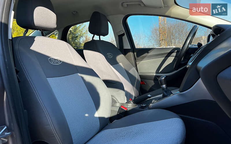 Седан Ford Focus 2013 в Львові