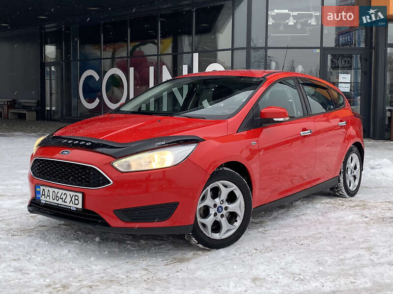Хэтчбек Ford Focus 2015 в Киеве