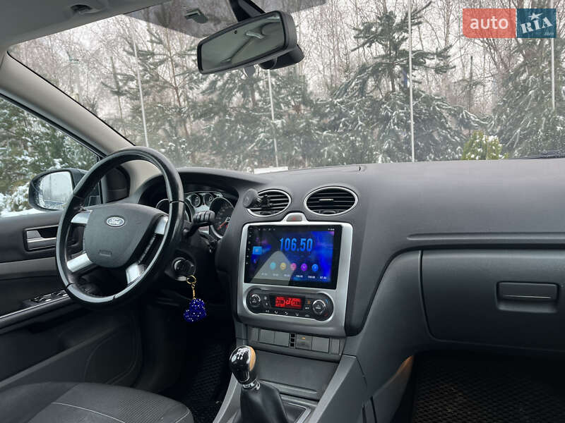 Хетчбек Ford Focus 2010 в Києві фото 10 Хетчбек Ford Focus 2010 в Києві