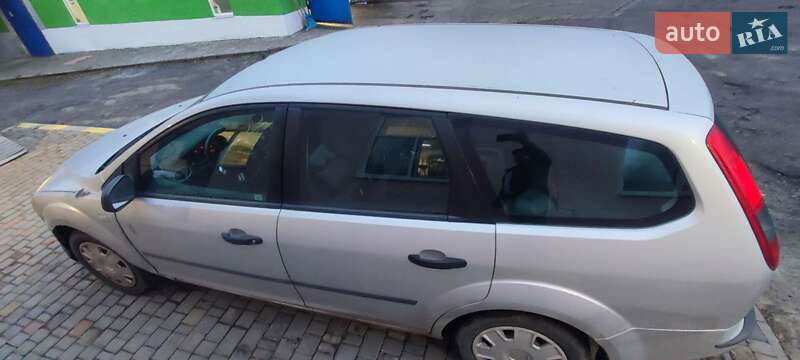 Универсал Ford Focus 2004 в Карловке фото 2 Универсал Ford Focus 2004 в Карловке