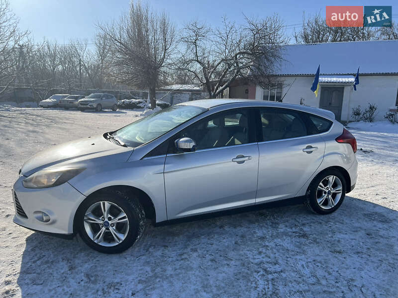Хэтчбек Ford Focus 2012 в Тараще фото 3 Хэтчбек Ford Focus 2012 в Тараще