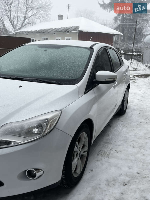 Седан Ford Focus 2014 в Городенці