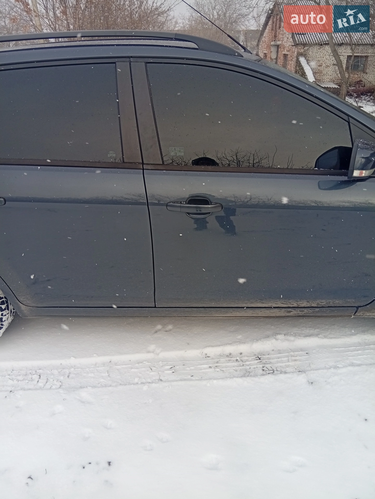 2010 Ford Focus - мініатюра 6