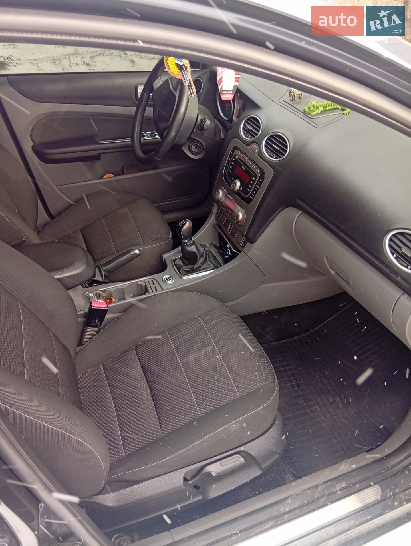 2010 Ford Focus - мініатюра 11