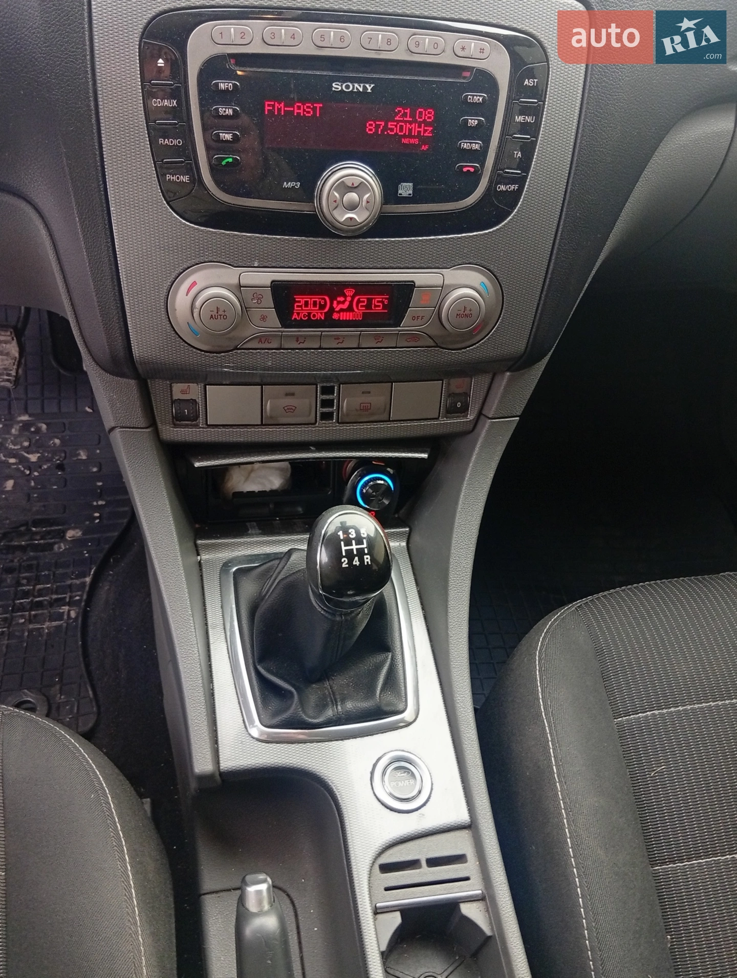 2010 Ford Focus - мініатюра 18
