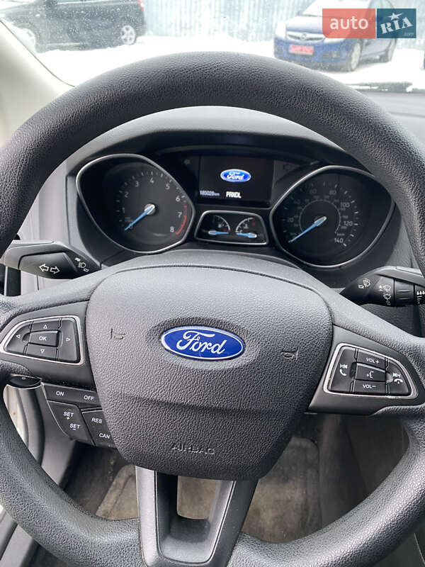 Седан Ford Focus 2015 в Луцьку