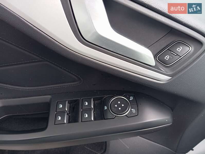 Хэтчбек Ford Focus 2020 в Киеве фото 9 Хэтчбек Ford Focus 2020 в Киеве