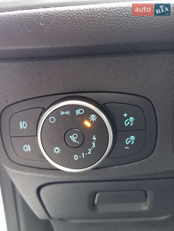 Хэтчбек Ford Focus 2020 в Киеве фото 15 Хэтчбек Ford Focus 2020 в Киеве