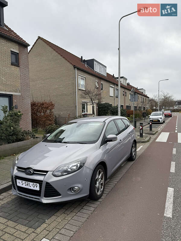 Універсал Ford Focus 2013 в Львові фото 57 Універсал Ford Focus 2013 в Львові