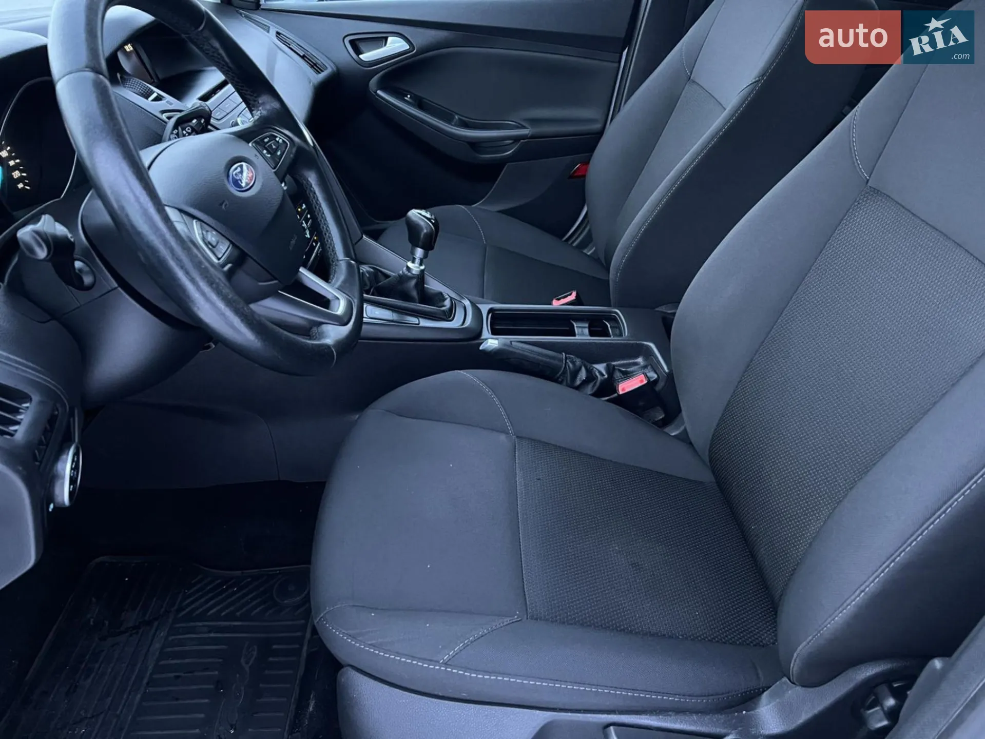 2017 Ford Focus - мініатюра 17