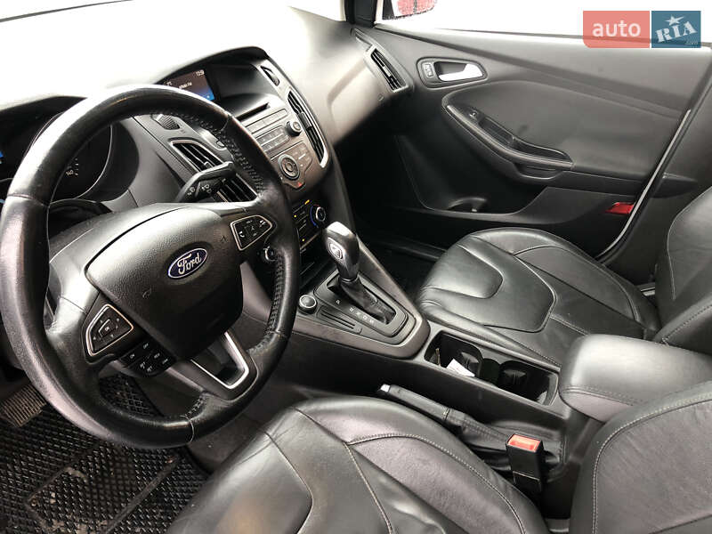 Хетчбек Ford Focus 2015 в Львові
