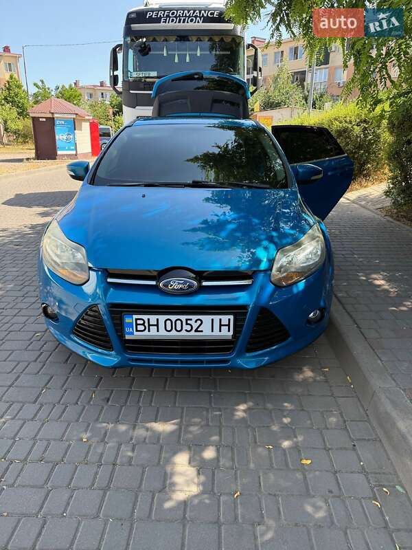 Хэтчбек Ford Focus 2013 в Одессе