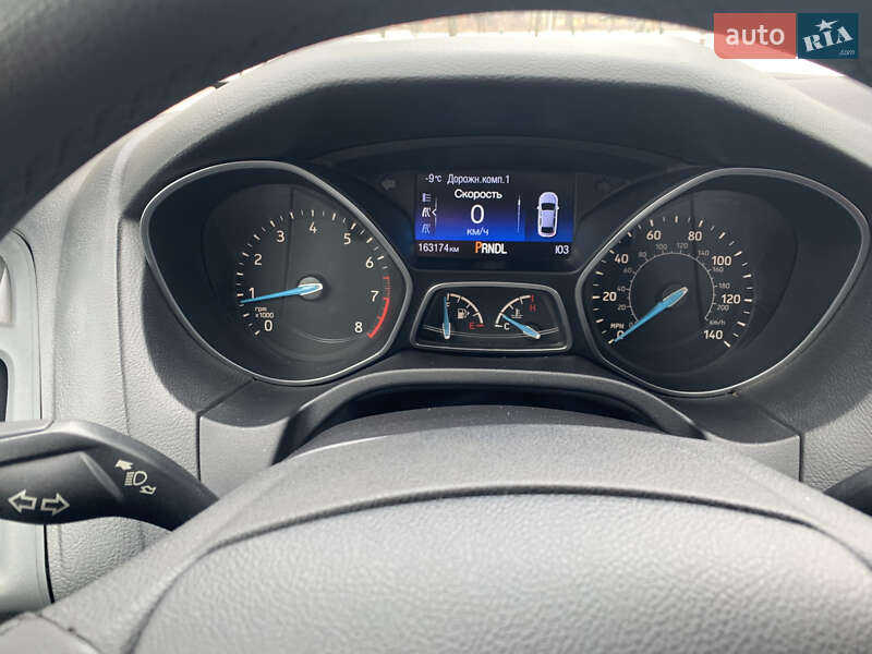 Седан Ford Focus 2015 в Сумах