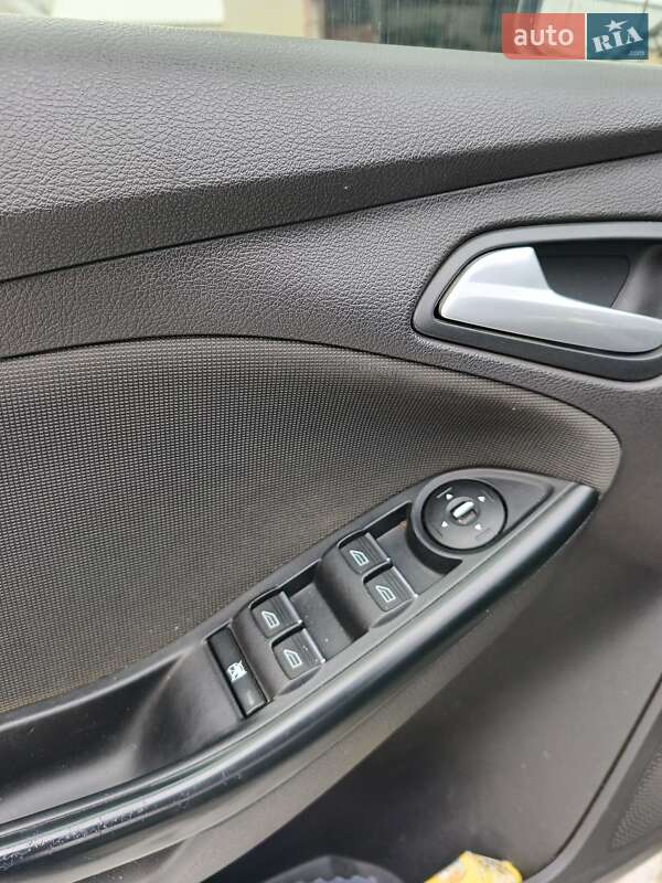Универсал Ford Focus 2013 в Кропивницком фото 17 Универсал Ford Focus 2013 в Кропивницком
