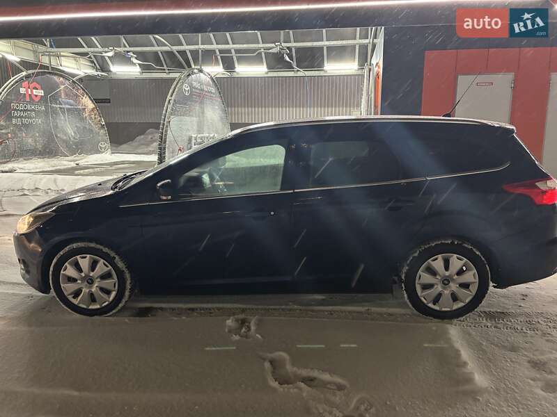 Универсал Ford Focus 2012 в Львове фото 2 Универсал Ford Focus 2012 в Львове
