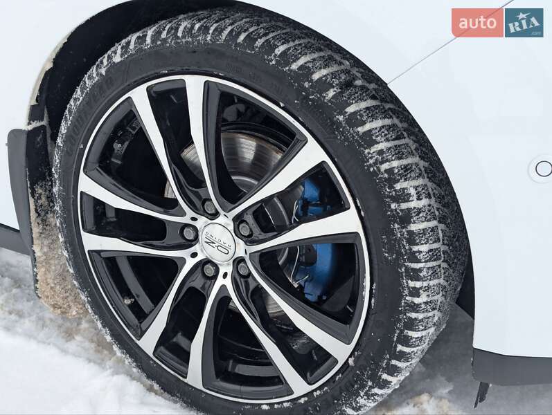 Хетчбек Ford Focus 2011 в Радивиліві фото 9 Хетчбек Ford Focus 2011 в Радивиліві