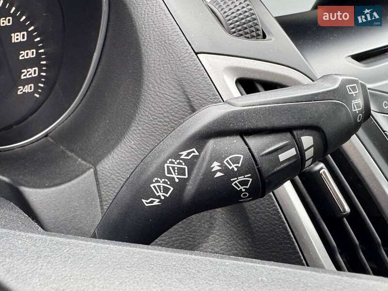 Хэтчбек Ford Focus 2013 в Киеве