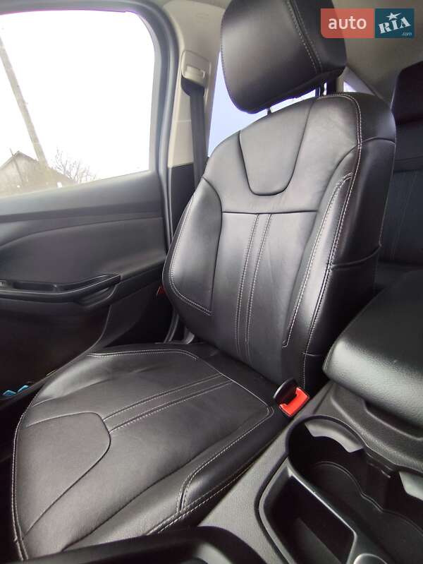 Хетчбек Ford Focus 2014 в Рівному