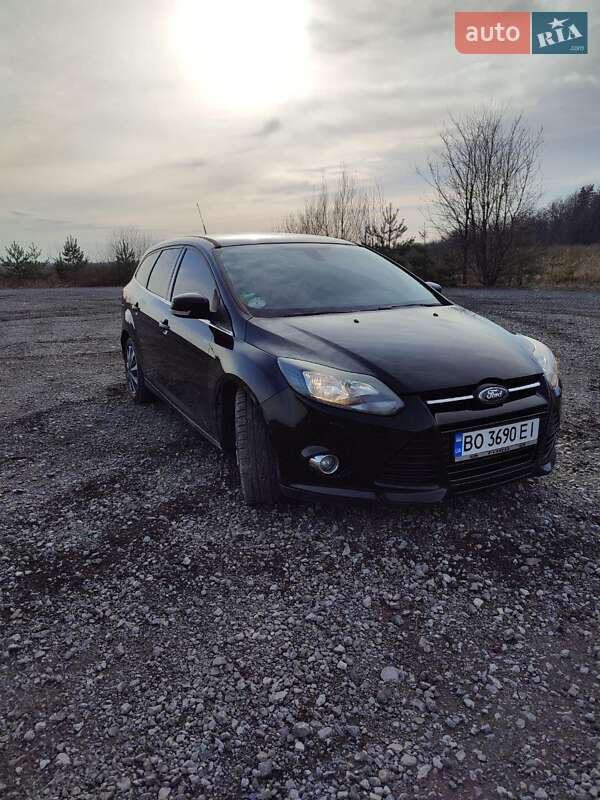 Универсал Ford Focus 2011 в Почаеве