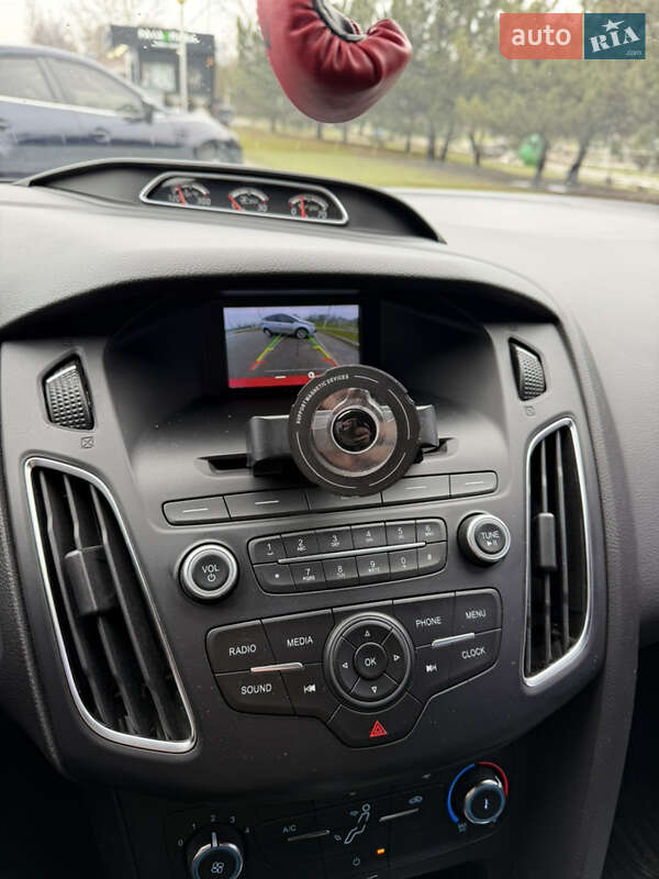 Хетчбек Ford Focus 2016 в Запоріжжі фото 12 Хетчбек Ford Focus 2016 в Запоріжжі