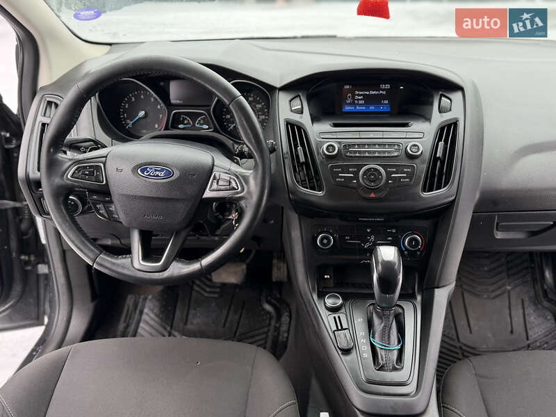 Хэтчбек Ford Focus 2016 в Полтаве