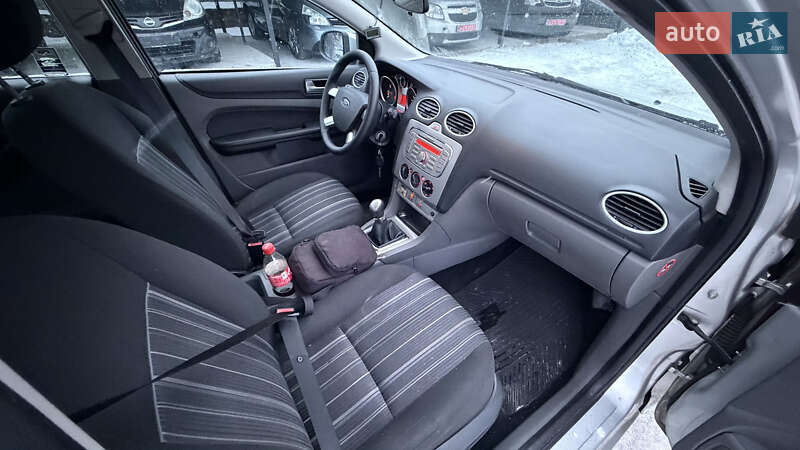 Хэтчбек Ford Focus 2008 в Калуше