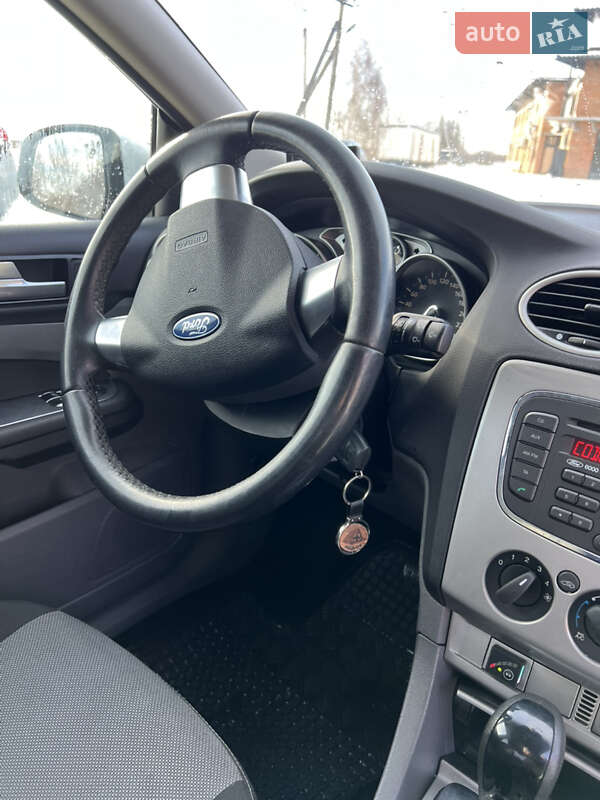 Седан Ford Focus 2011 в Виннице