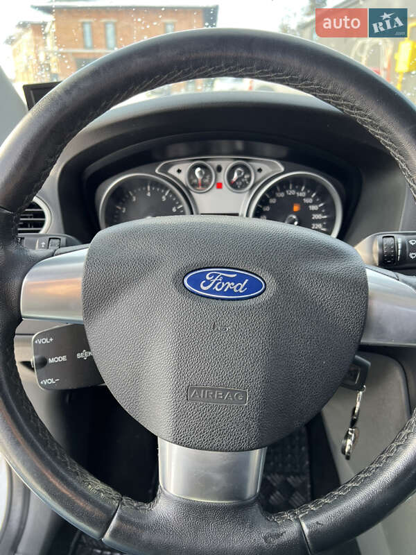 Седан Ford Focus 2011 в Виннице
